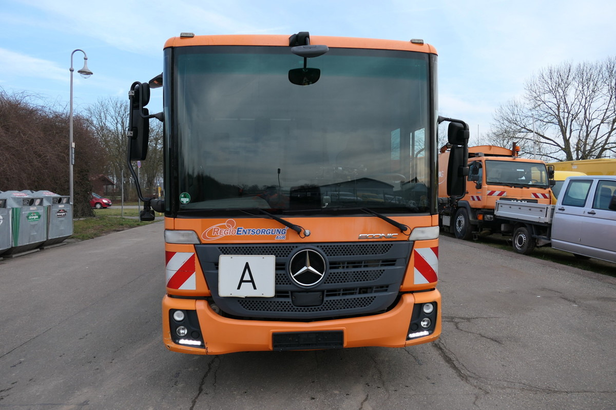 MERCEDES-BENZ 2635 NGE-L62N Econic Aufbau Zöller Medium X2 evo - Garbage truck: picture 2 MERCEDES-BENZ 2635 NGE-L62N Econic Aufbau Zöller Medium X2 evo - Garbage truck: picture 2