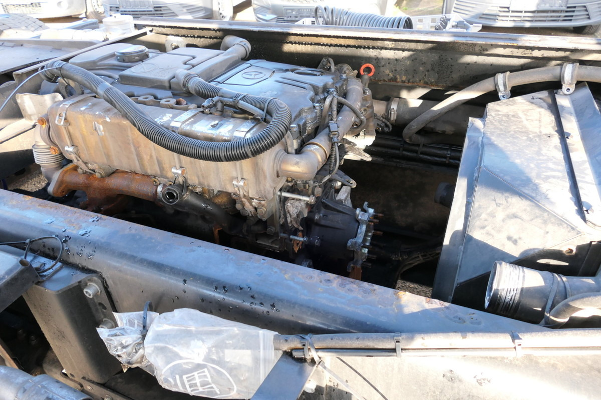 Container transporter/ Swap body truck MERCEDES-BENZ Kamag Wiesel WBH 25 E4-D: picture 8 Container transporter/ Swap body truck MERCEDES-BENZ Kamag Wiesel WBH 25 E4-D: picture 8