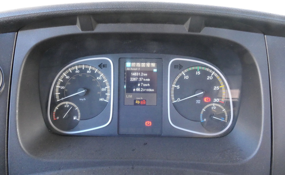 Container transporter/ Swap body truck MERCEDES-BENZ Kamag Wiesel WBH 25 E4-D: picture 20 Container transporter/ Swap body truck MERCEDES-BENZ Kamag Wiesel WBH 25 E4-D: picture 20