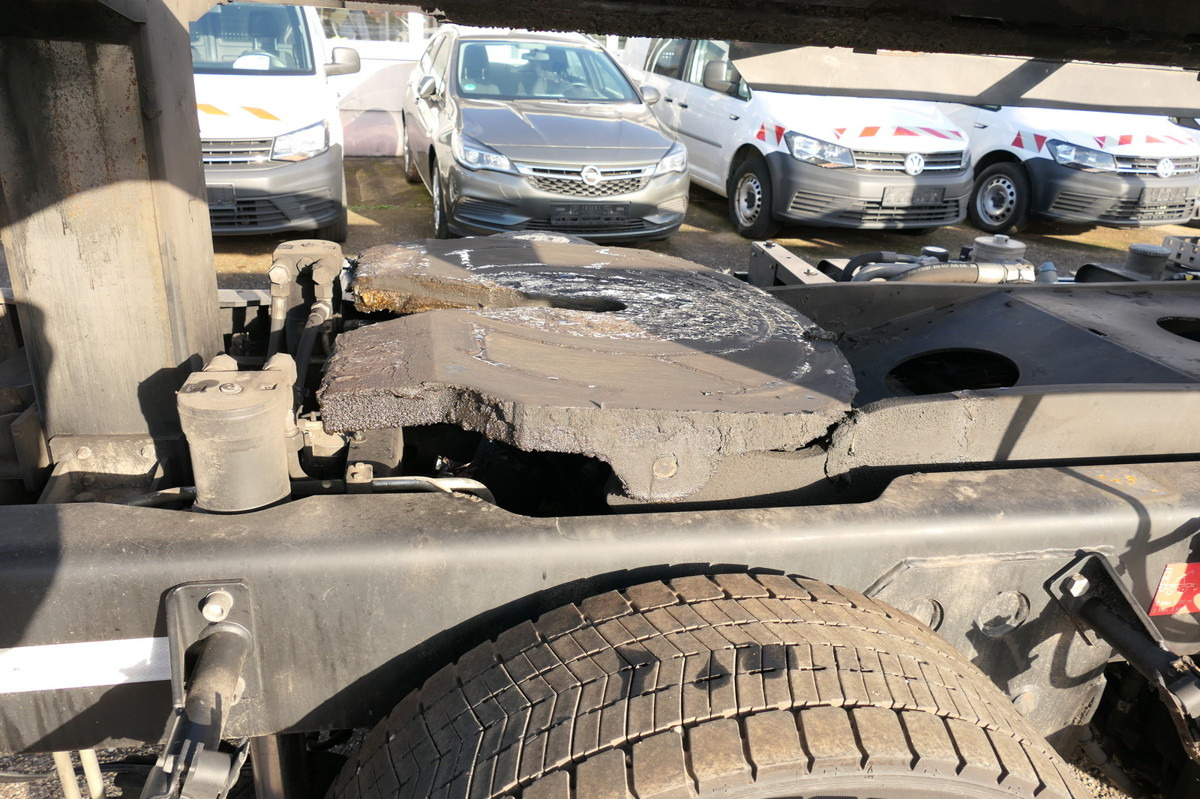 Container transporter/ Swap body truck MERCEDES-BENZ Kamag Wiesel WBH 25 E4-D: picture 7 Container transporter/ Swap body truck MERCEDES-BENZ Kamag Wiesel WBH 25 E4-D: picture 7