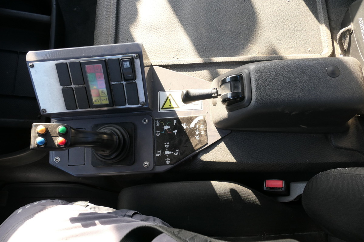 Container transporter/ Swap body truck MERCEDES-BENZ Kamag Wiesel WBH 25 E4-D: picture 15 Container transporter/ Swap body truck MERCEDES-BENZ Kamag Wiesel WBH 25 E4-D: picture 15