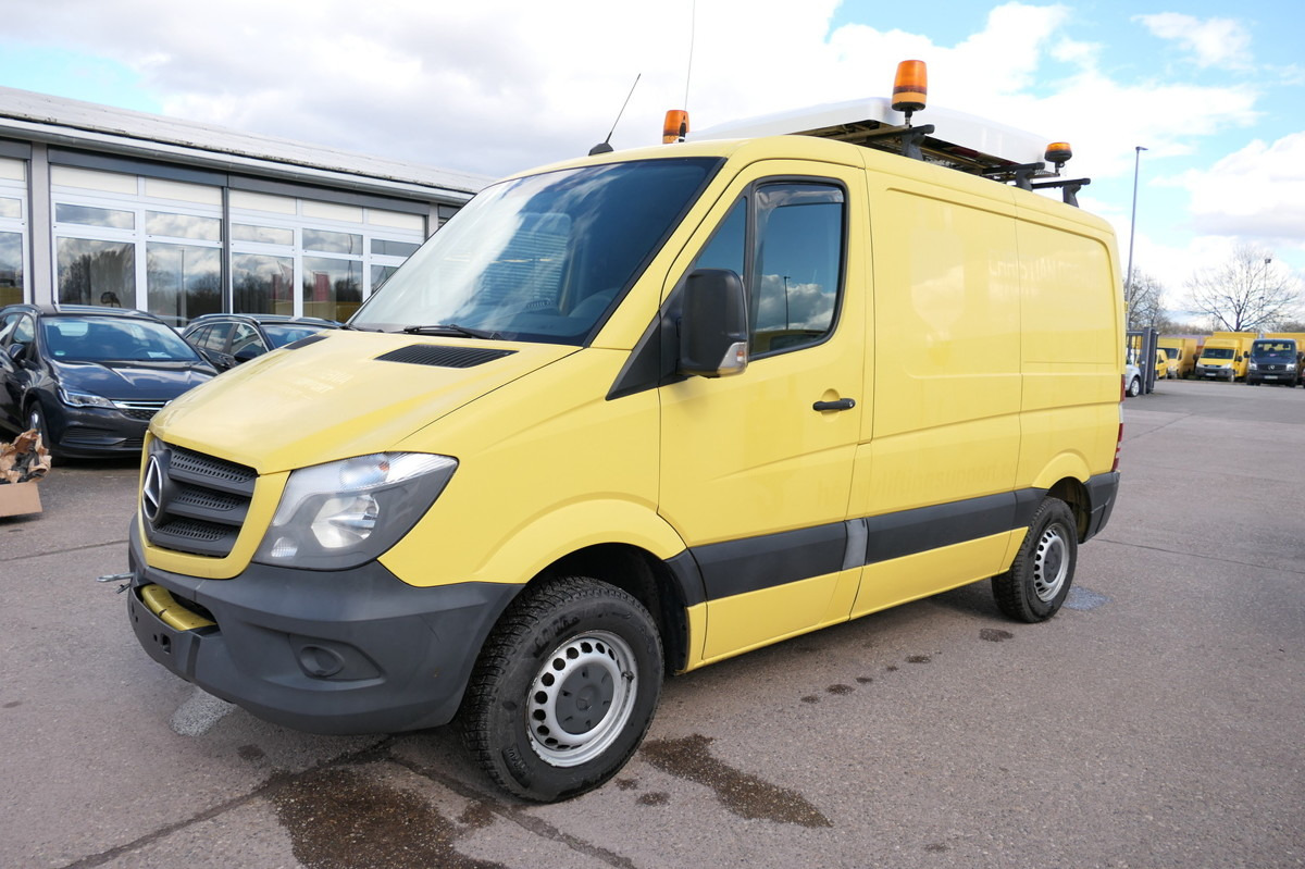 MERCEDES-BENZ Sprinter 216 CDI KLIMA - Begleitfahrzeug SCHLAFB - Small van: picture 2 MERCEDES-BENZ Sprinter 216 CDI KLIMA - Begleitfahrzeug SCHLAFB - Small van: picture 2