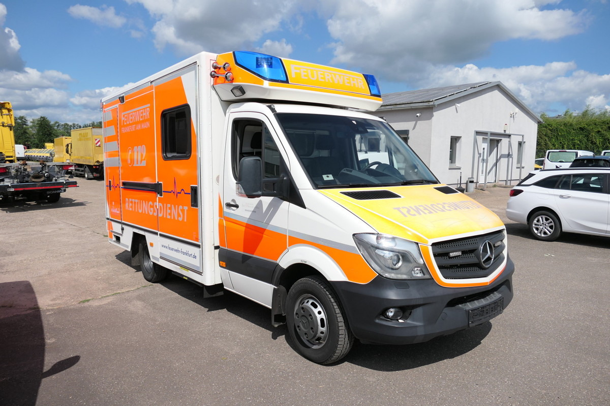MERCEDES-BENZ Sprinter 519 CDI Klima Krankenwagen Fahrtec Aufb - Ambulance: picture 1 MERCEDES-BENZ Sprinter 519 CDI Klima Krankenwagen Fahrtec Aufb - Ambulance: picture 1
