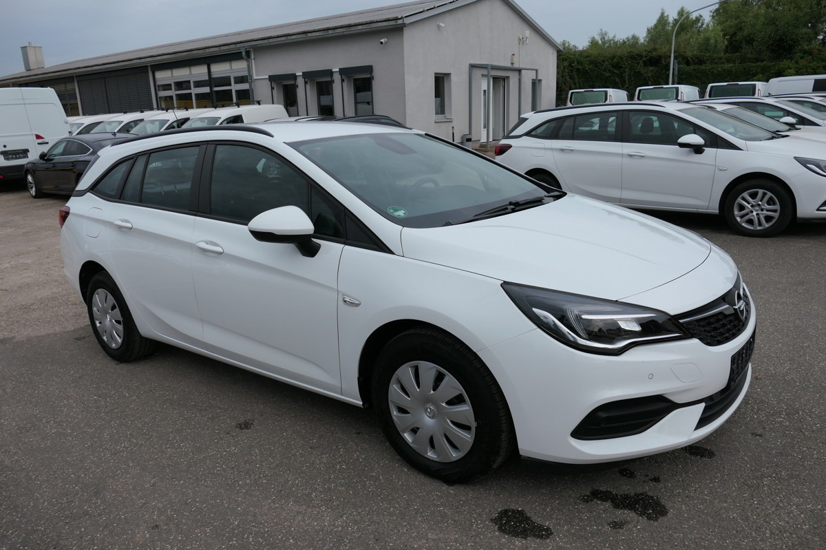 OPEL Astra Sports Tourer 1.5 CDTI KLIMA - Station wagon: picture 2 OPEL Astra Sports Tourer 1.5 CDTI KLIMA - Station wagon: picture 2