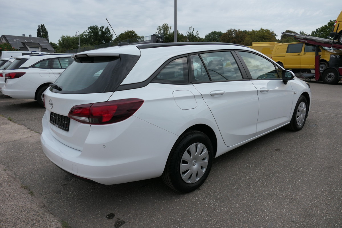 OPEL Astra Sports Tourer 1.5 CDTI KLIMA - Station wagon: picture 3 OPEL Astra Sports Tourer 1.5 CDTI KLIMA - Station wagon: picture 3