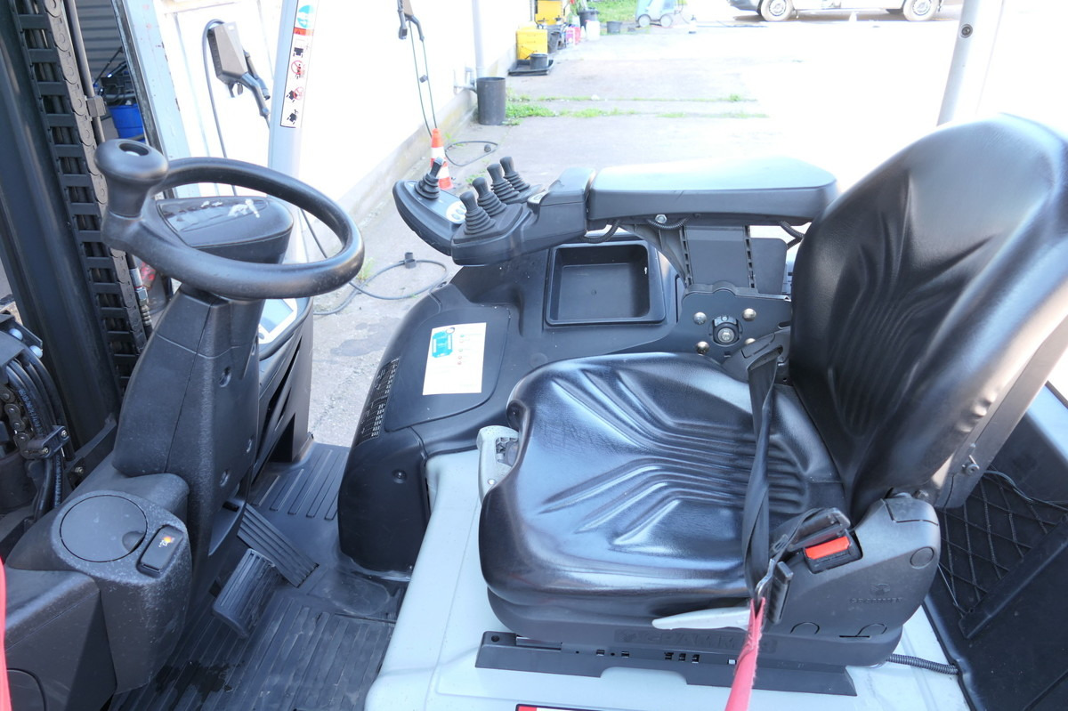 Truck mounted forklift STILL RX 20-18P/H 4-RAD Batterie 33/2017: picture 6