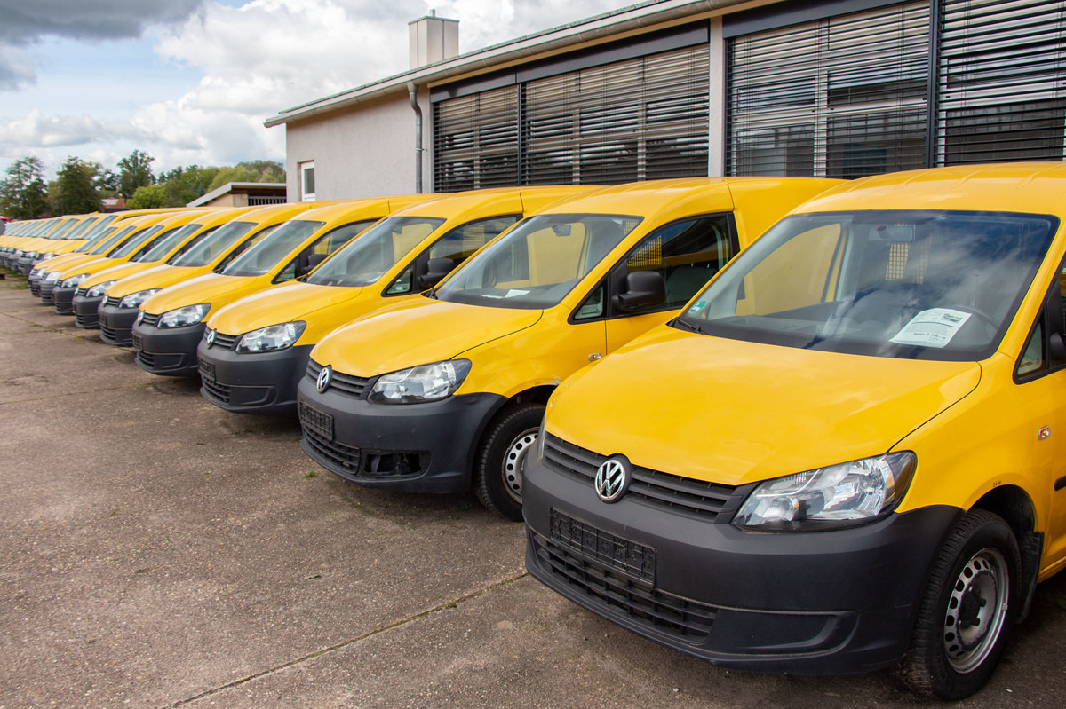 VW Caddy 2.0 TDI EURO-5 PARKTRONIK 6-GANG 2xSCHIEBE - Small van: picture 1 VW Caddy 2.0 TDI EURO-5 PARKTRONIK 6-GANG 2xSCHIEBE - Small van: picture 1