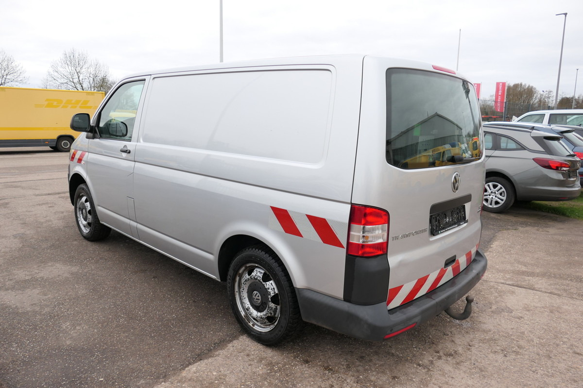VW T5 Transporter 2.0 TDI 2Sitzer 4Motion AHK KLIMA - Small van: picture 5 VW T5 Transporter 2.0 TDI 2Sitzer 4Motion AHK KLIMA - Small van: picture 5