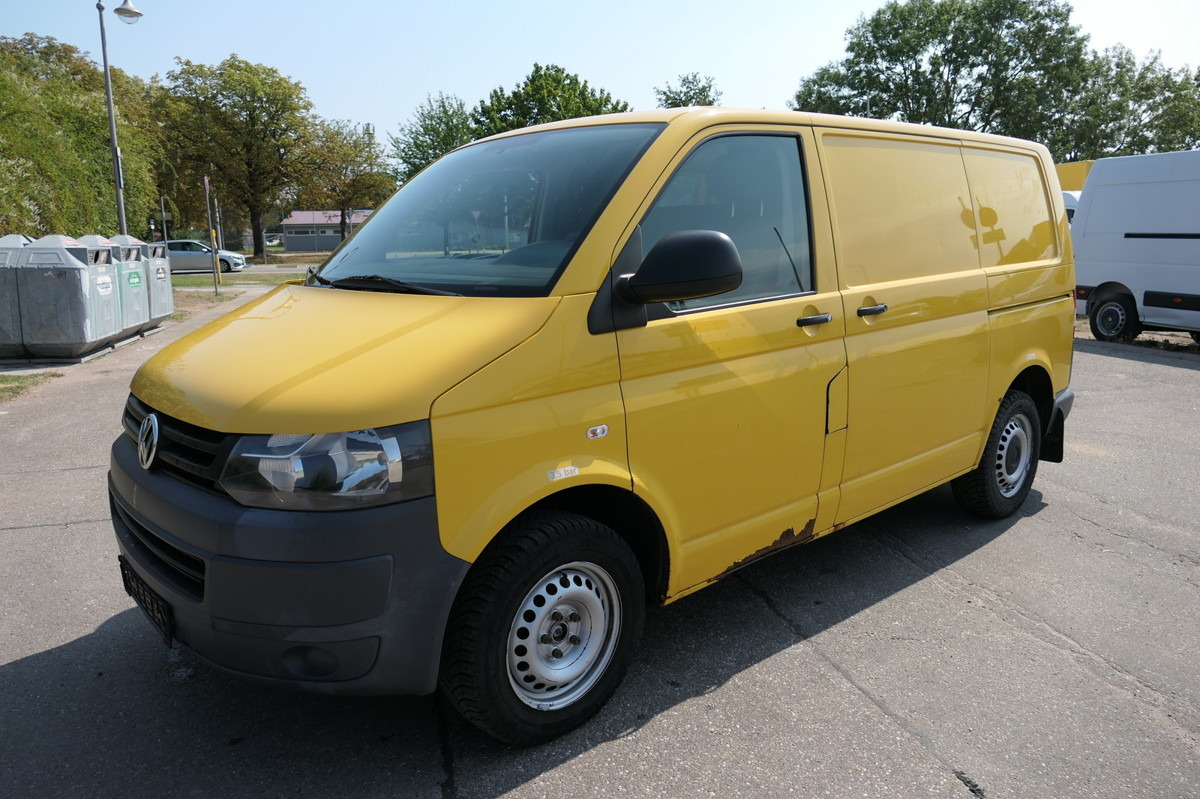 VW T5 Transporter 2.0 TDI 2xSCHIEBETÜR PARKTRONIK E - Small van: picture 1 VW T5 Transporter 2.0 TDI 2xSCHIEBETÜR PARKTRONIK E - Small van: picture 1