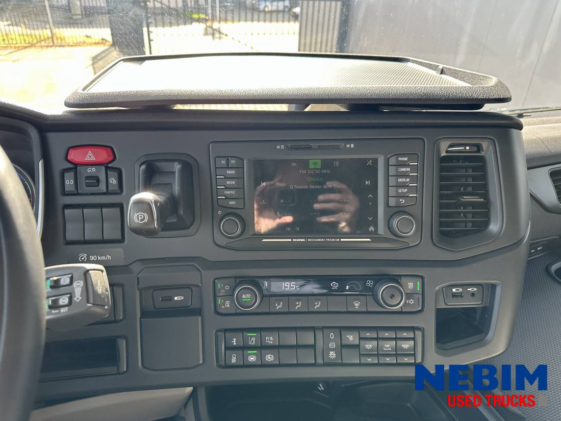 Scania S500 168.049km - Retarder - Smart Tacho 2 - Stand Klima - Tractor unit: picture 4 Scania S500 168.049km - Retarder - Smart Tacho 2 - Stand Klima - Tractor unit: picture 4
