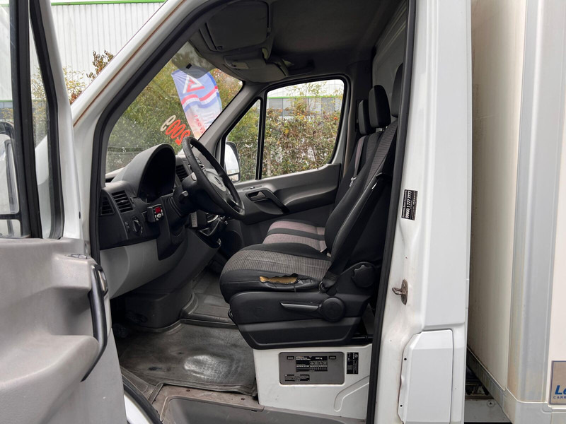 Refrigerated van Mercedes-Benz Sprinter: picture 11