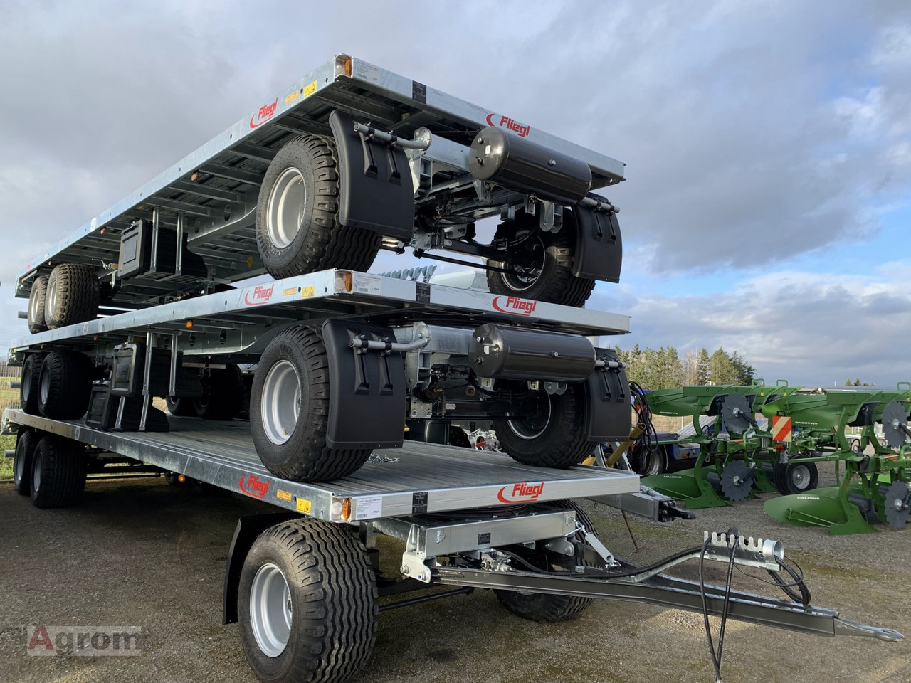 Fliegl DPW 180 B - Farm platform trailer: picture 1 Fliegl DPW 180 B - Farm platform trailer: picture 1