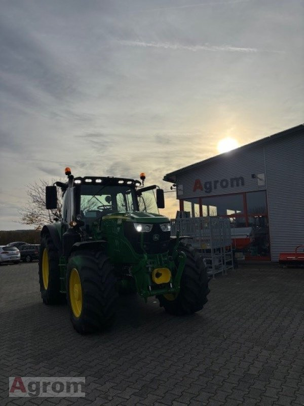 John Deere 6155R - Farm tractor: picture 5 John Deere 6155R - Farm tractor: picture 5