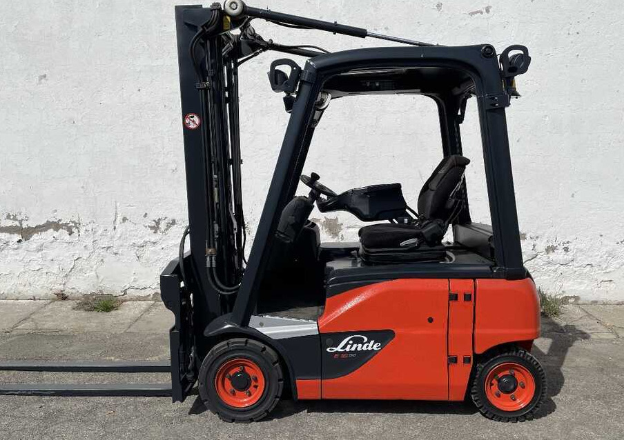 Linde E 16 P-02 - Electric forklift: picture 4 Linde E 16 P-02 - Electric forklift: picture 4