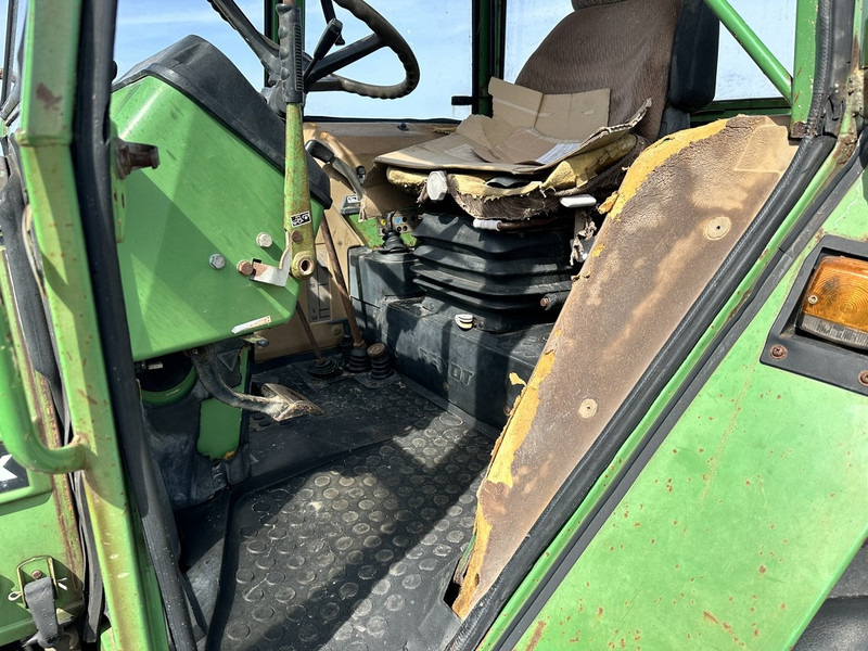 Fendt 305 LS - Farm tractor: picture 4 Fendt 305 LS - Farm tractor: picture 4
