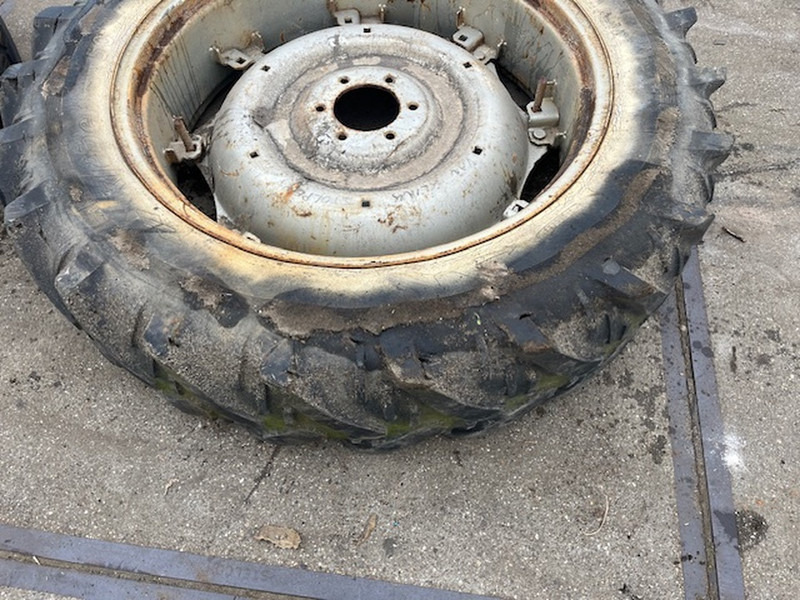 Kleber 13.6 R38 - Rim: picture 5 Kleber 13.6 R38 - Rim: picture 5