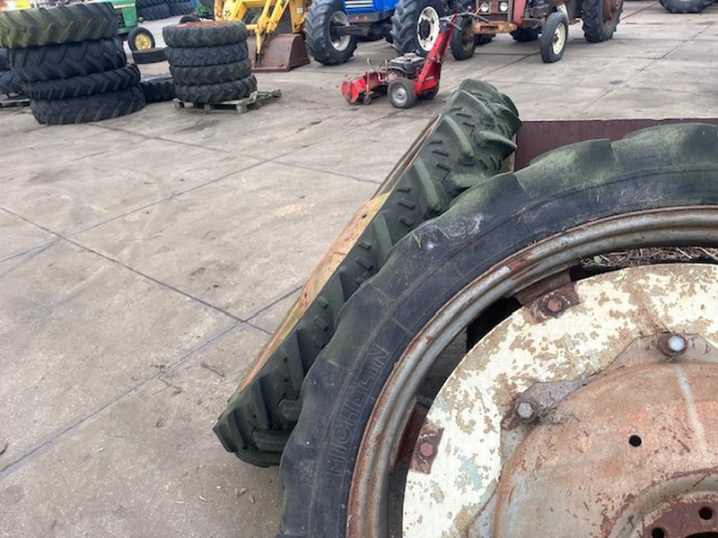 Michelin en kleber 8.3 R44 - Rim: picture 5 Michelin en kleber 8.3 R44 - Rim: picture 5
