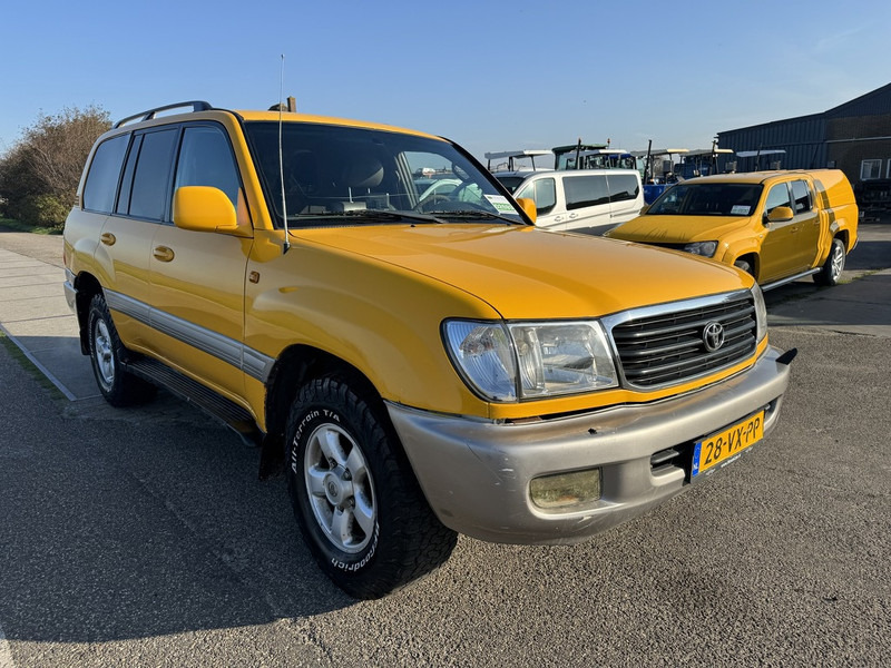 Toyota Land Cruiser - Car: picture 3 Toyota Land Cruiser - Car: picture 3