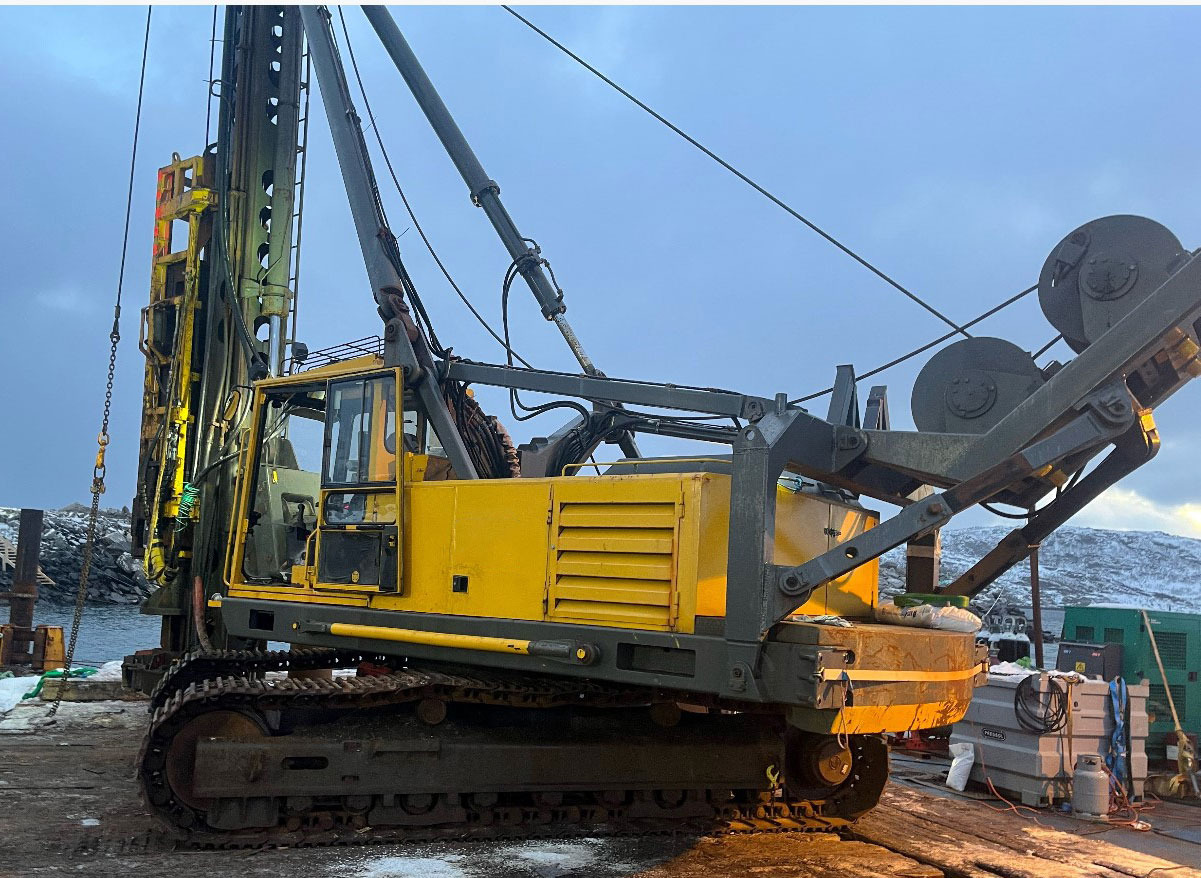 Banut 800 - Pile driver: picture 2 Banut 800 - Pile driver: picture 2