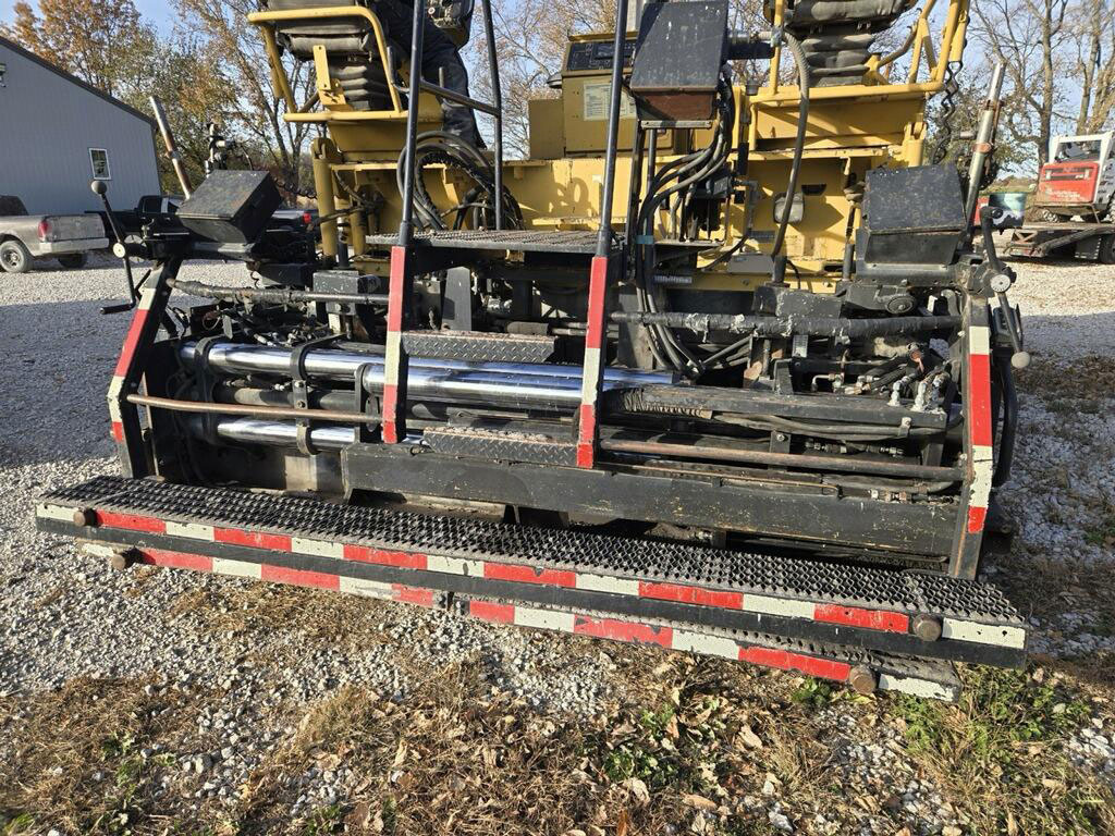 Caterpillar AP1055D - Asphalt paver: picture 4 Caterpillar AP1055D - Asphalt paver: picture 4