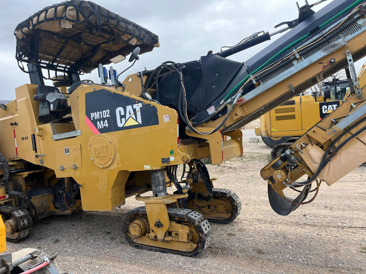 Caterpillar PM102 - Cold planer: picture 3 Caterpillar PM102 - Cold planer: picture 3