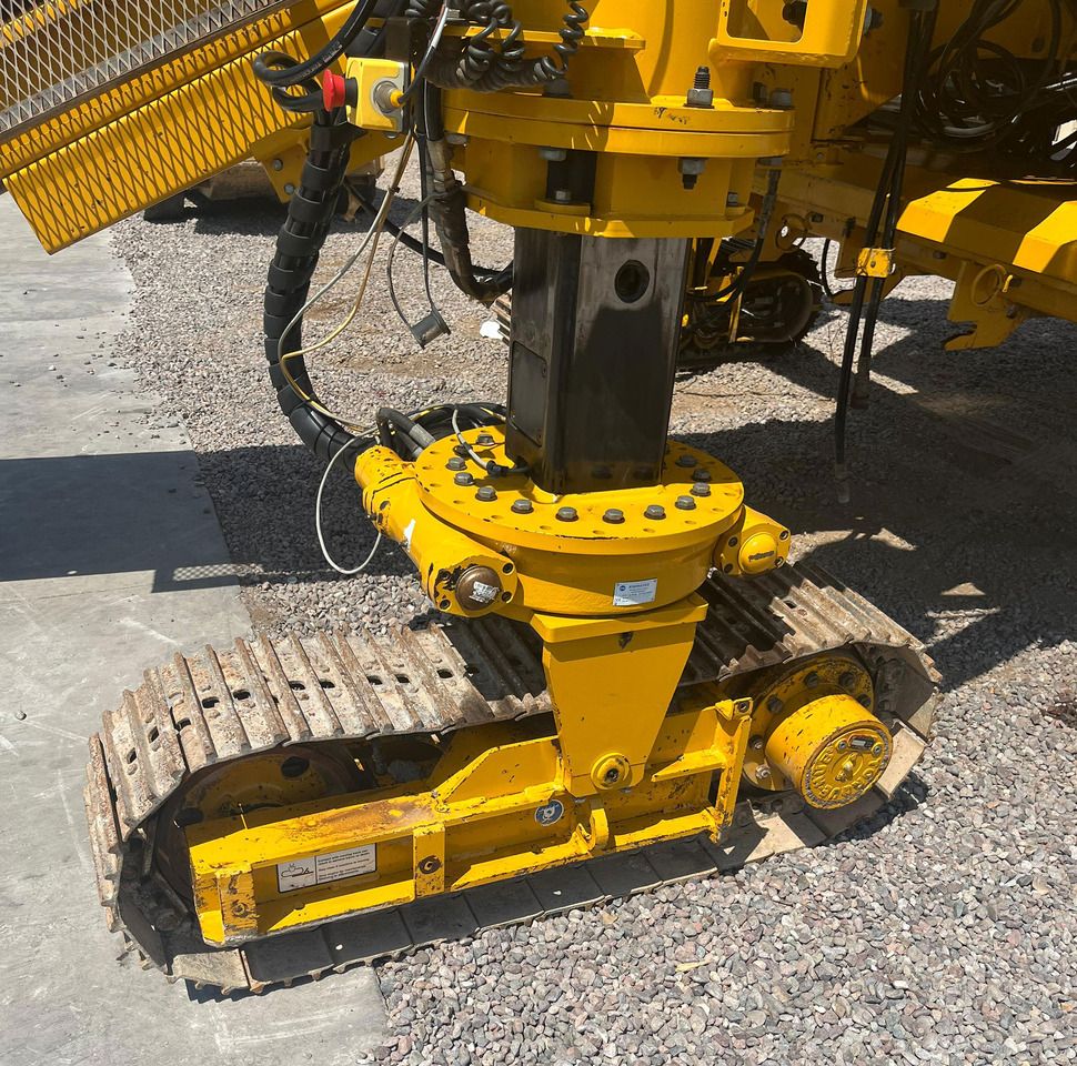 Gomaco Commander III - Asphalt paver: picture 5 Gomaco Commander III - Asphalt paver: picture 5