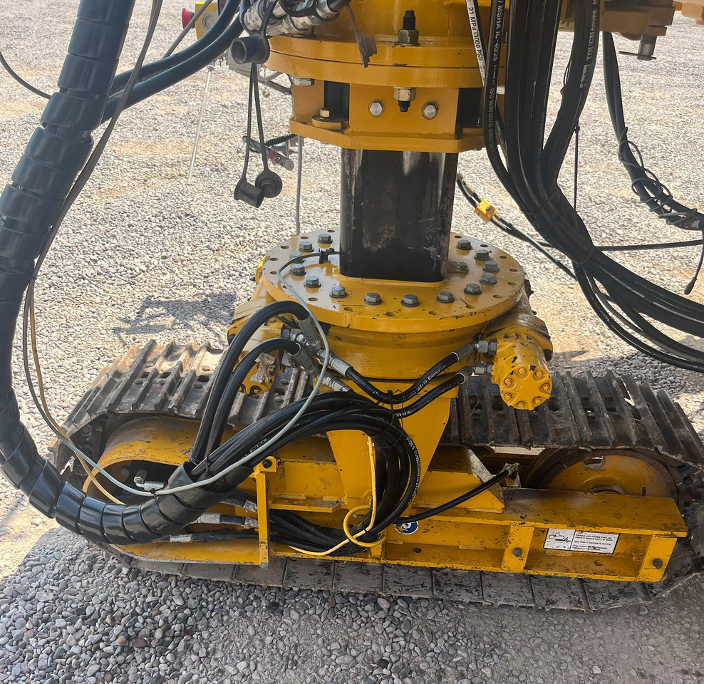 Gomaco Commander III - Asphalt paver: picture 4 Gomaco Commander III - Asphalt paver: picture 4