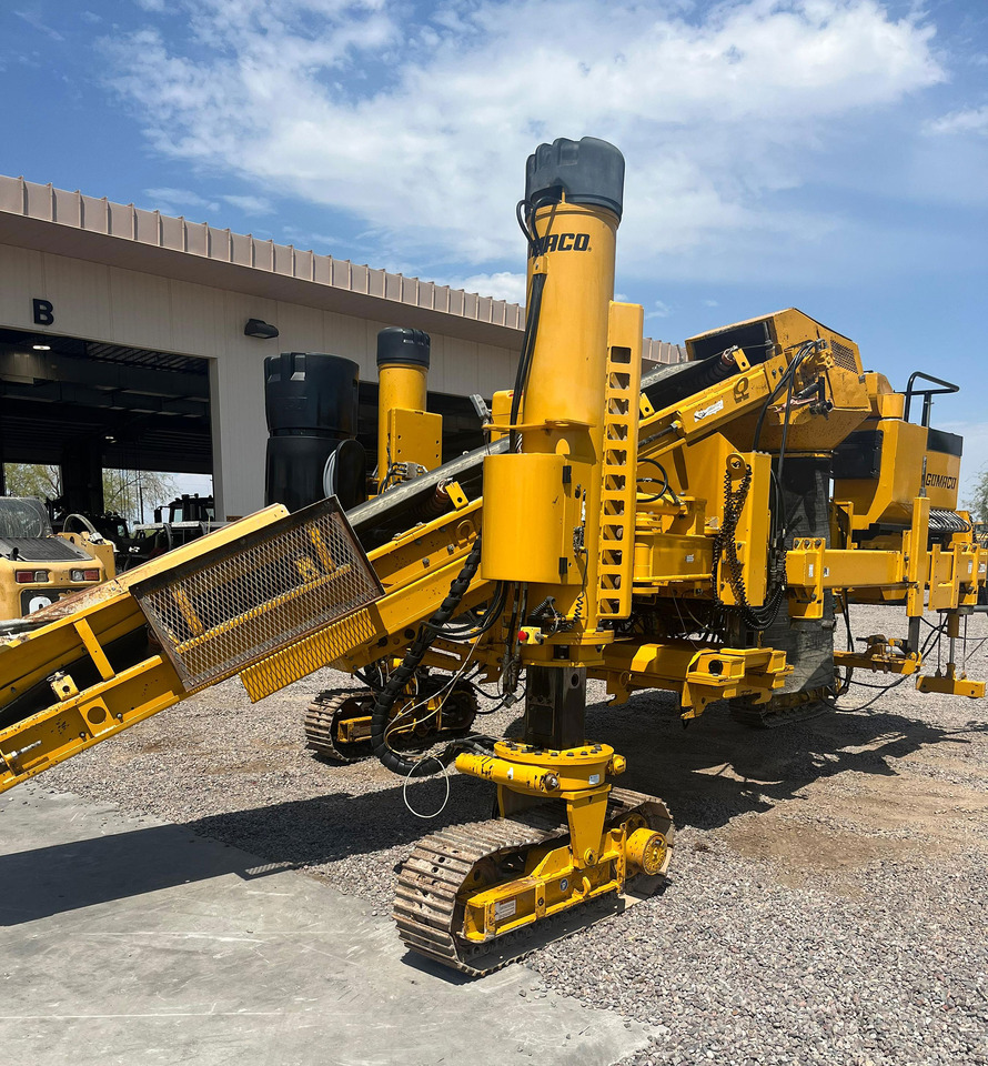 Gomaco Commander III - Asphalt paver: picture 2 Gomaco Commander III - Asphalt paver: picture 2