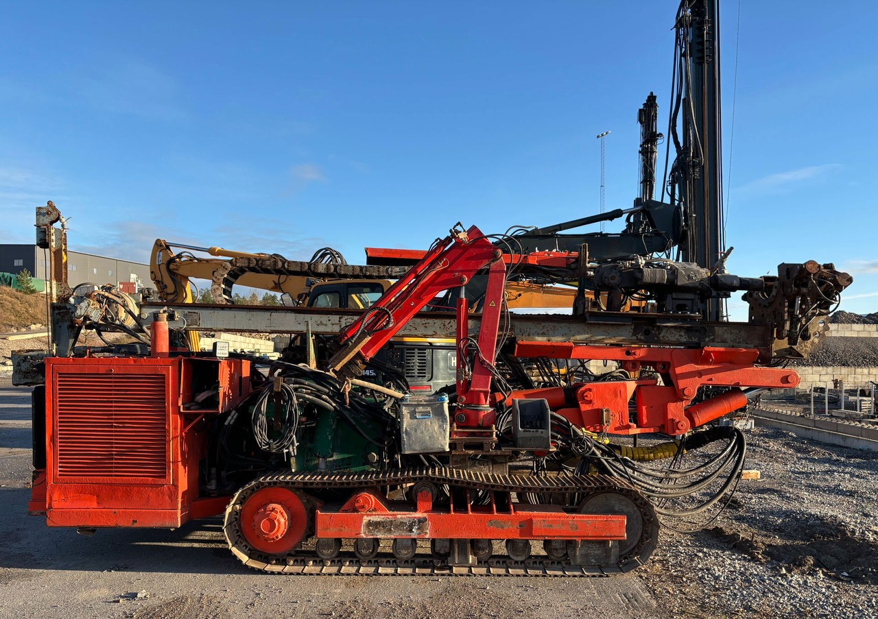Klemm KR 803-1 - Pile driver: picture 3 Klemm KR 803-1 - Pile driver: picture 3