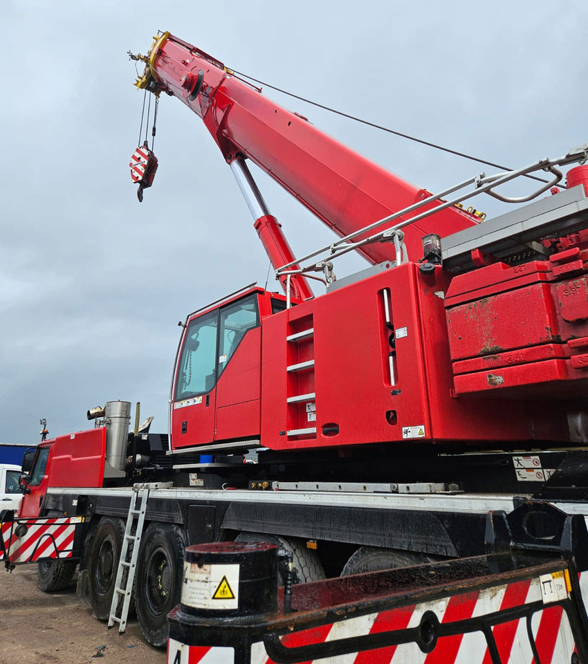 Liebherr LTM 1130-5.1 - Mobile crane: picture 1 Liebherr LTM 1130-5.1 - Mobile crane: picture 1