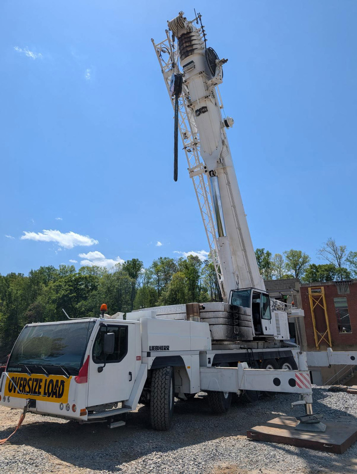 Liebherr LTM 1220-5.1 - Mobile crane: picture 3 Liebherr LTM 1220-5.1 - Mobile crane: picture 3