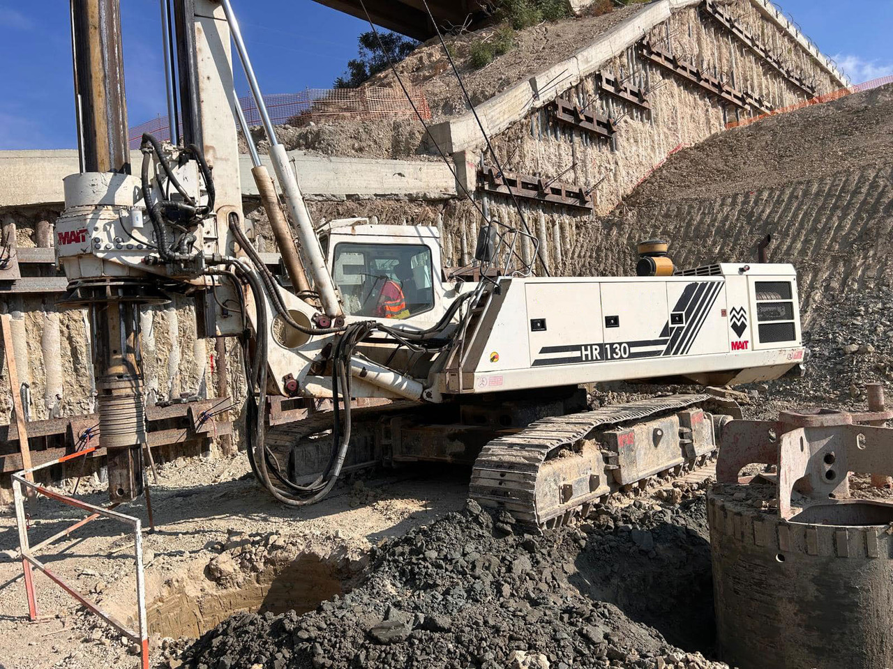 MAIT HR130 - Pile driver: picture 2 MAIT HR130 - Pile driver: picture 2