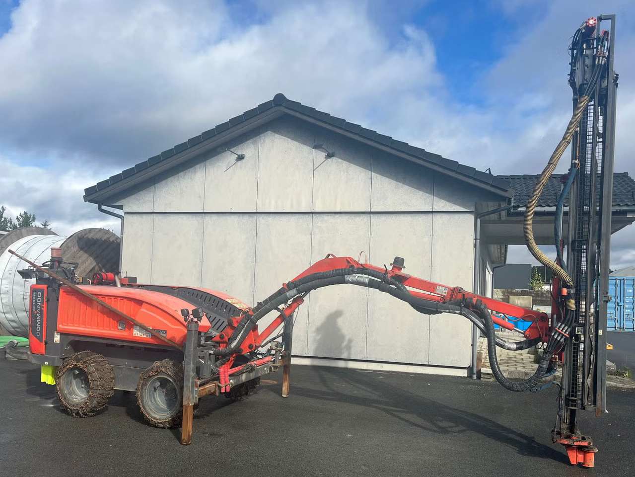 Sandvik Commando DC130Ri - Drilling rig: picture 1 Sandvik Commando DC130Ri - Drilling rig: picture 1