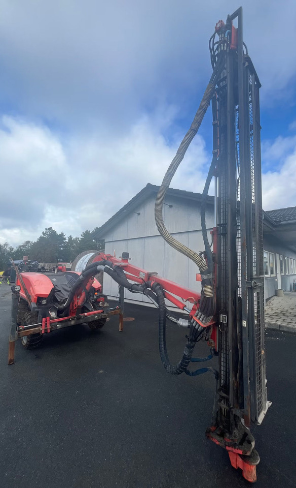 Sandvik Commando DC130Ri - Drilling rig: picture 3 Sandvik Commando DC130Ri - Drilling rig: picture 3
