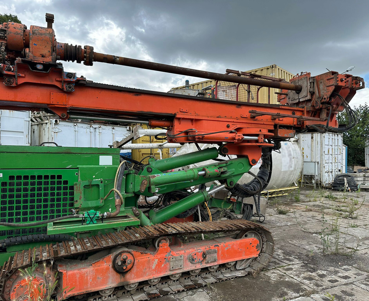 Soilmec SM-14 - Pile driver: picture 5 Soilmec SM-14 - Pile driver: picture 5