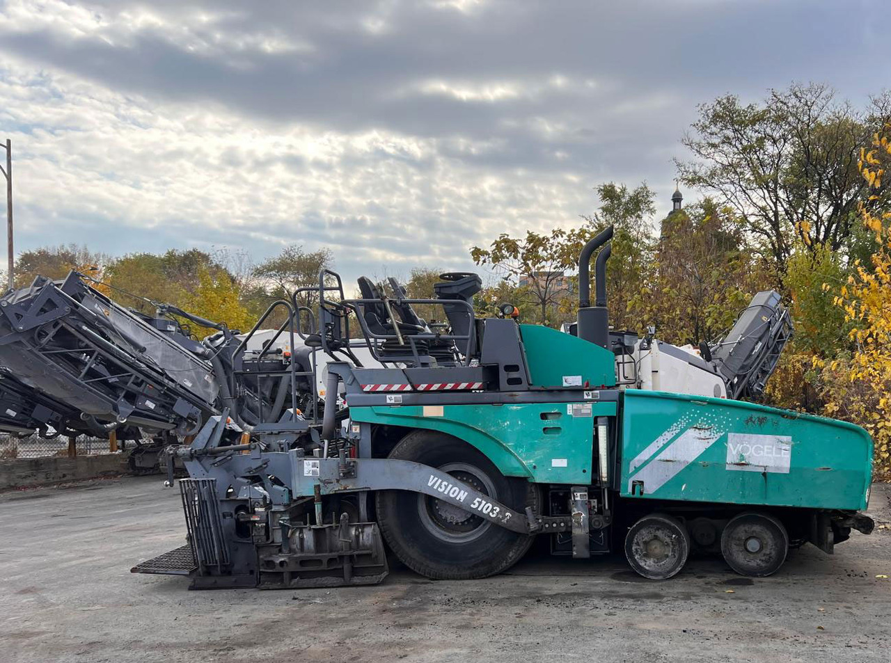 Vogele Vision 5103-3i - Asphalt paver: picture 1 Vogele Vision 5103-3i - Asphalt paver: picture 1