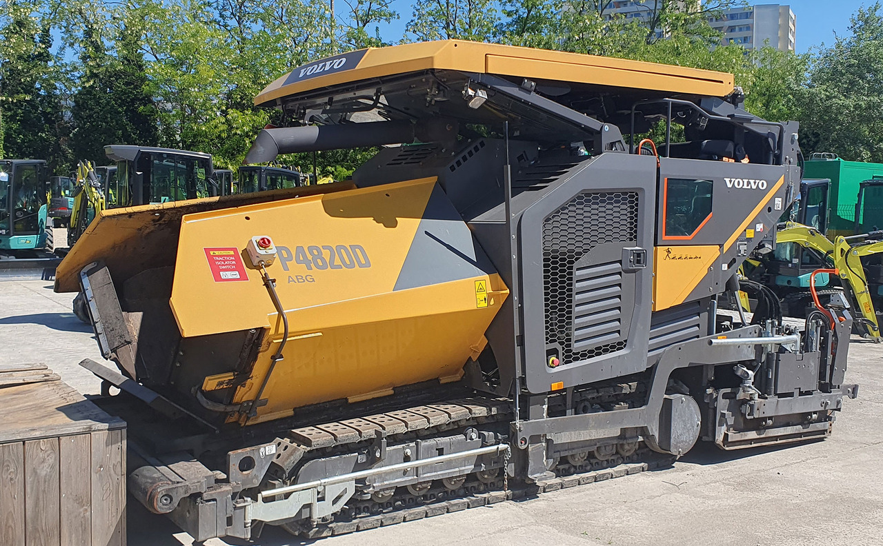 Volvo ABG P4820D - Asphalt paver: picture 3 Volvo ABG P4820D - Asphalt paver: picture 3
