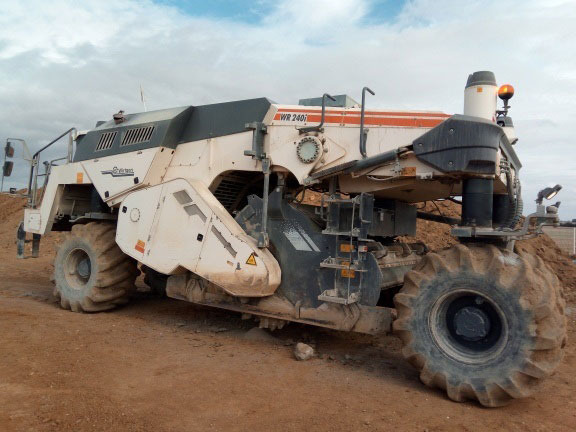 Wirtgen WR 240 I - Soil stabilizer: picture 1 Wirtgen WR 240 I - Soil stabilizer: picture 1