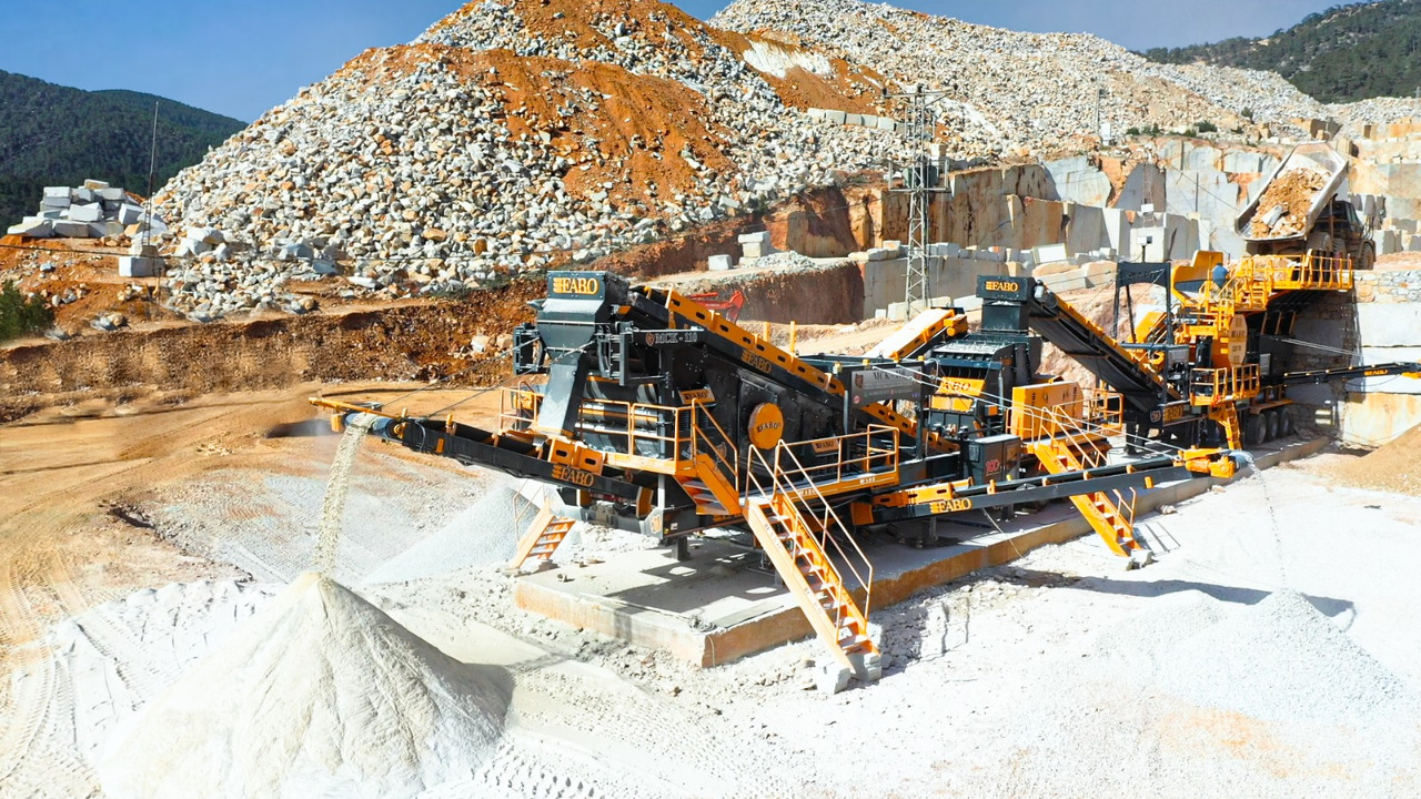 FABO MCK-110 MOBILE CRUSHING & SCREENING PLANT - Mobile crusher: picture 2 FABO MCK-110 MOBILE CRUSHING & SCREENING PLANT - Mobile crusher: picture 2