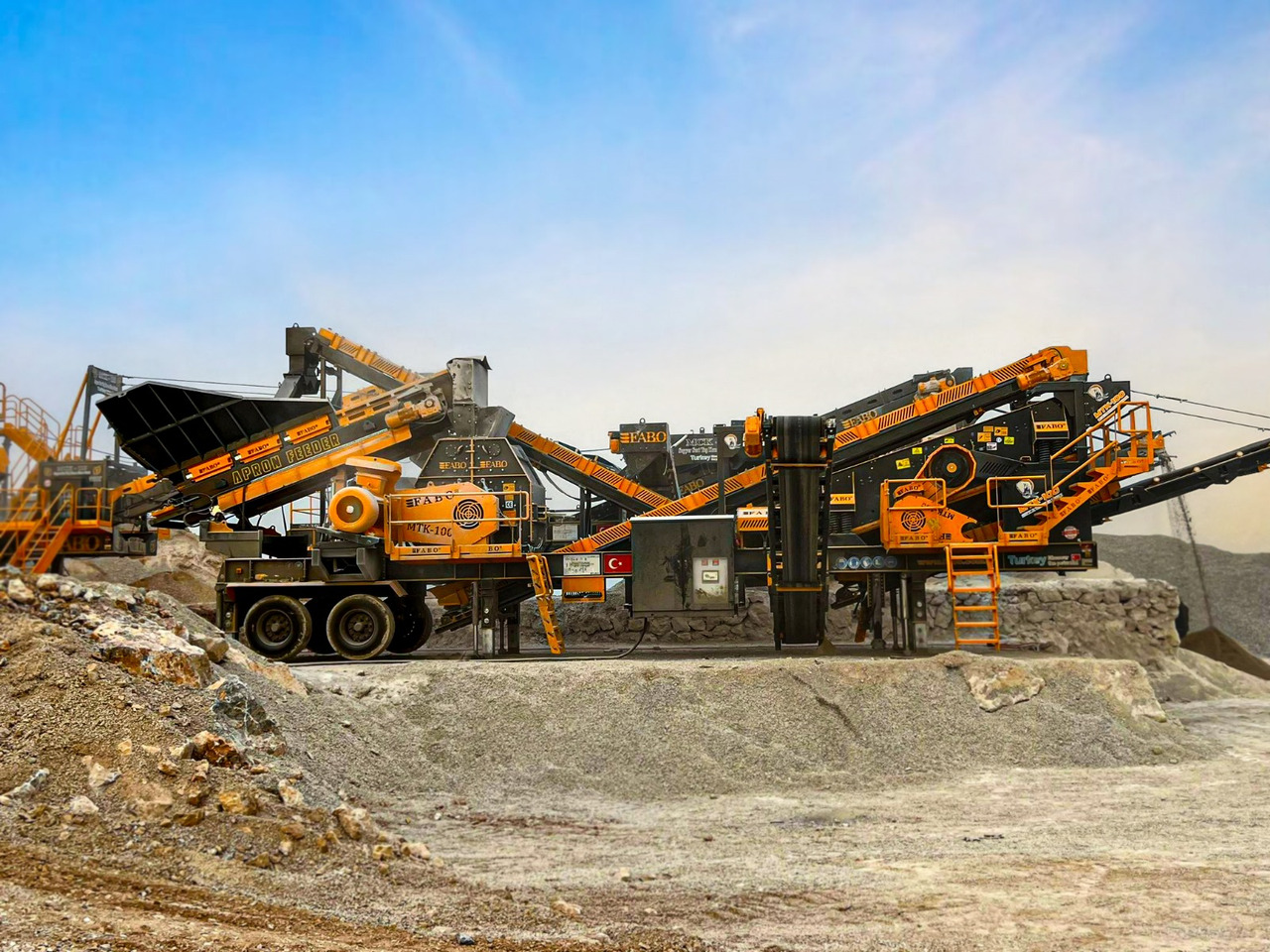 FABO MOBILE CRUSHING PLANT - Mining machinery: picture 3 FABO MOBILE CRUSHING PLANT - Mining machinery: picture 3