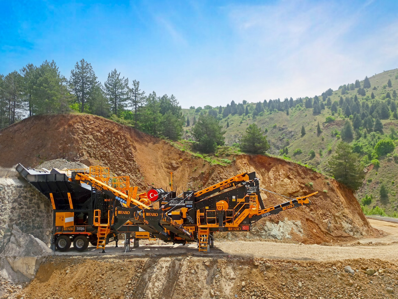 FABO mobile crusher - Mobile crusher: picture 1 FABO mobile crusher - Mobile crusher: picture 1