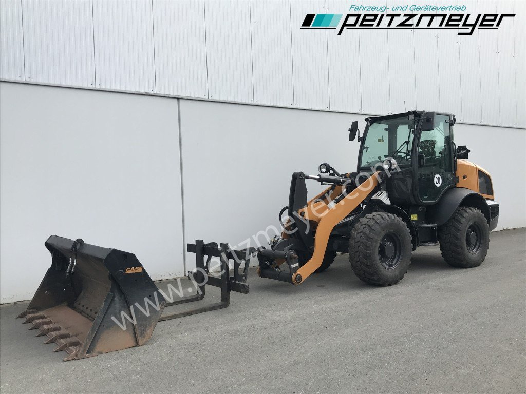 CASE Radlader 321 F 4 in 1 Schaufel + Palettengabel - Wheel loader: picture 1 CASE Radlader 321 F 4 in 1 Schaufel + Palettengabel - Wheel loader: picture 1
