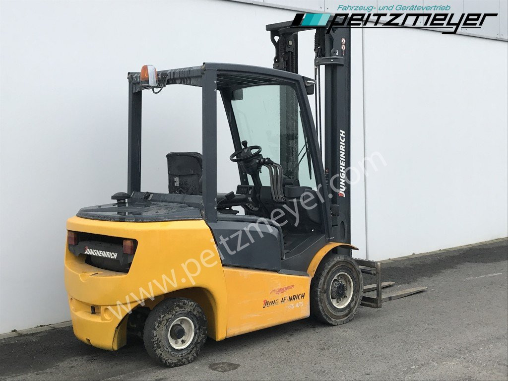 JUNGHEINRICH Gabelstapler DFG 425 - Diesel forklift: picture 4 JUNGHEINRICH Gabelstapler DFG 425 - Diesel forklift: picture 4