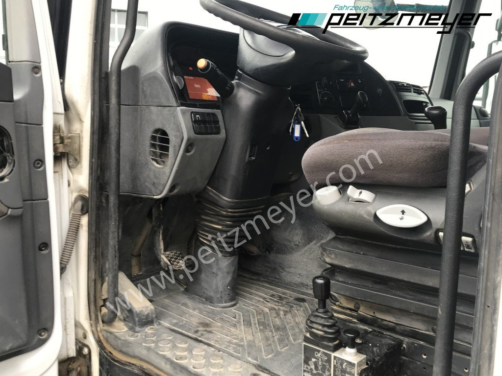 Tipper MERCEDES-BENZ Actros 4141 K 8x4 Bordmatik, 3 Pedale Meiller 3-Seitenkipper: picture 15