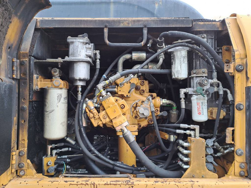 Crawler excavator Cat 330 D L UHD: picture 10