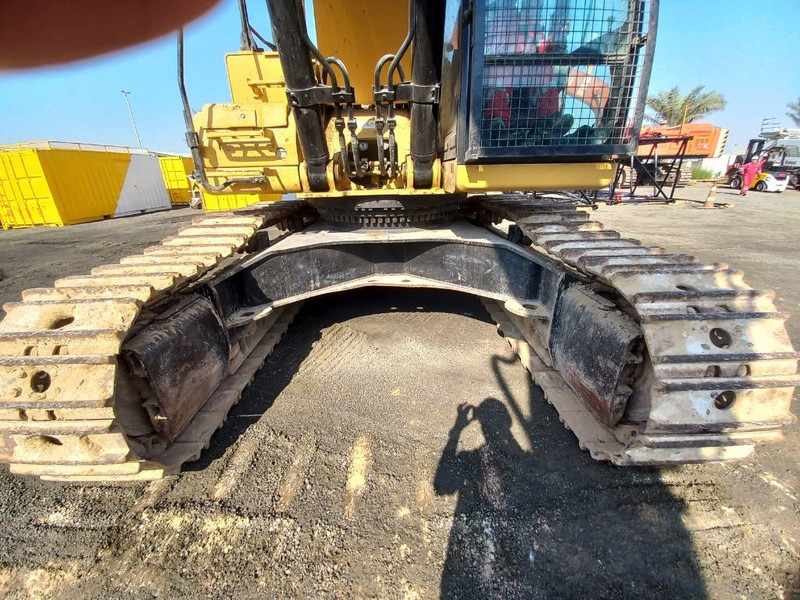 Crawler excavator Cat CAT 350 (Abu Dhabi): picture 8 Crawler excavator Cat CAT 350 (Abu Dhabi): picture 8