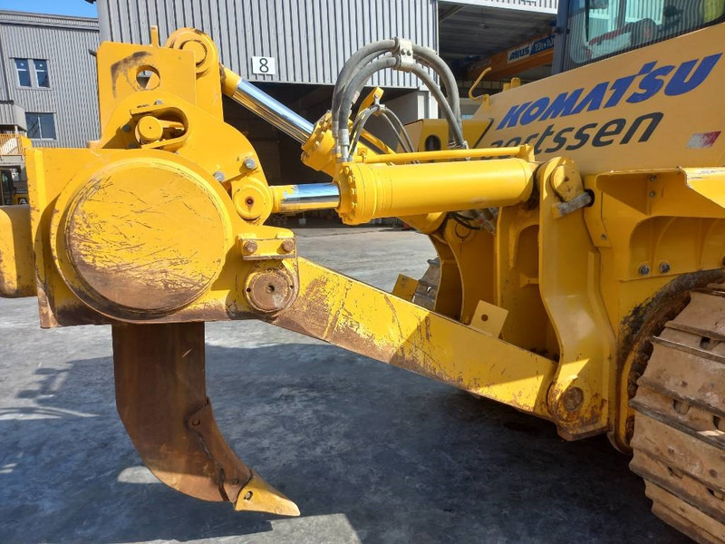 Bulldozer Komatsu D155A-6R (4 Pcs available in Abu Dhabi): picture 11 Bulldozer Komatsu D155A-6R (4 Pcs available in Abu Dhabi): picture 11