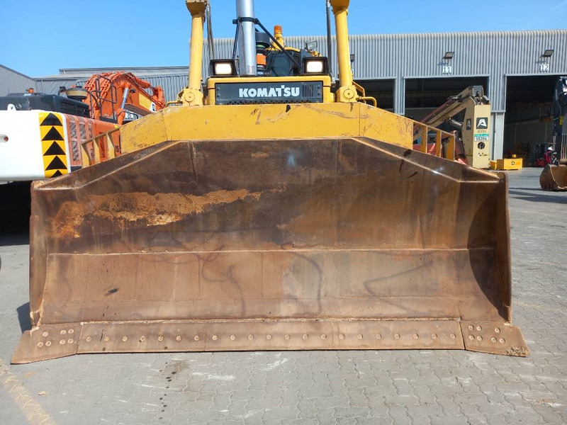 Bulldozer Komatsu D155A-6R (4 Pcs available in Abu Dhabi): picture 20 Bulldozer Komatsu D155A-6R (4 Pcs available in Abu Dhabi): picture 20