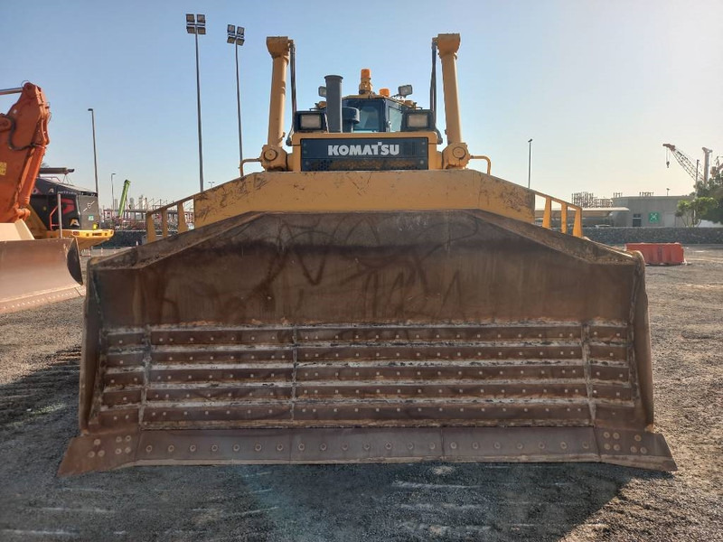 Komatsu D155A-6R (4pieces available in Abu Dhabi) - Bulldozer: picture 5 Komatsu D155A-6R (4pieces available in Abu Dhabi) - Bulldozer: picture 5