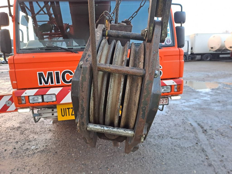 All terrain crane Tadano ATF70G-4: picture 8 All terrain crane Tadano ATF70G-4: picture 8